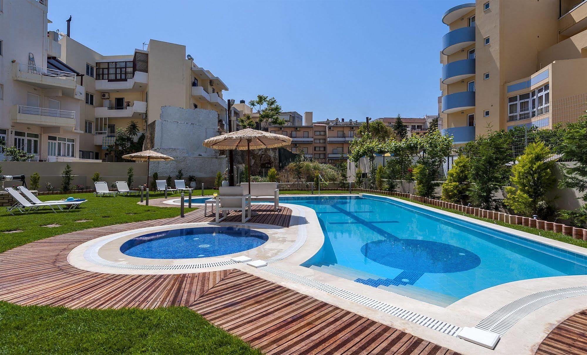 Leonidas Hotel & Apartments Rethimnon Buitenkant foto